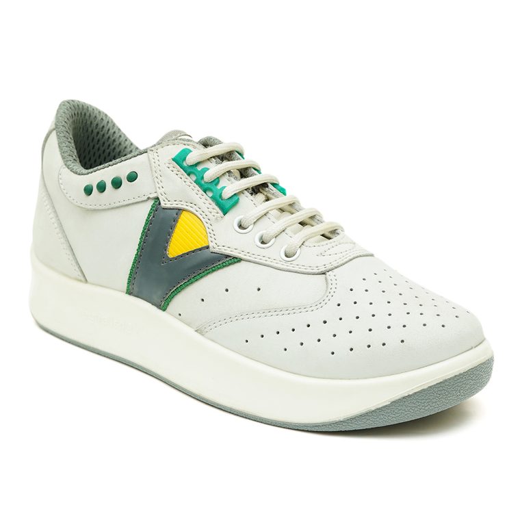 White leather casual sneakers